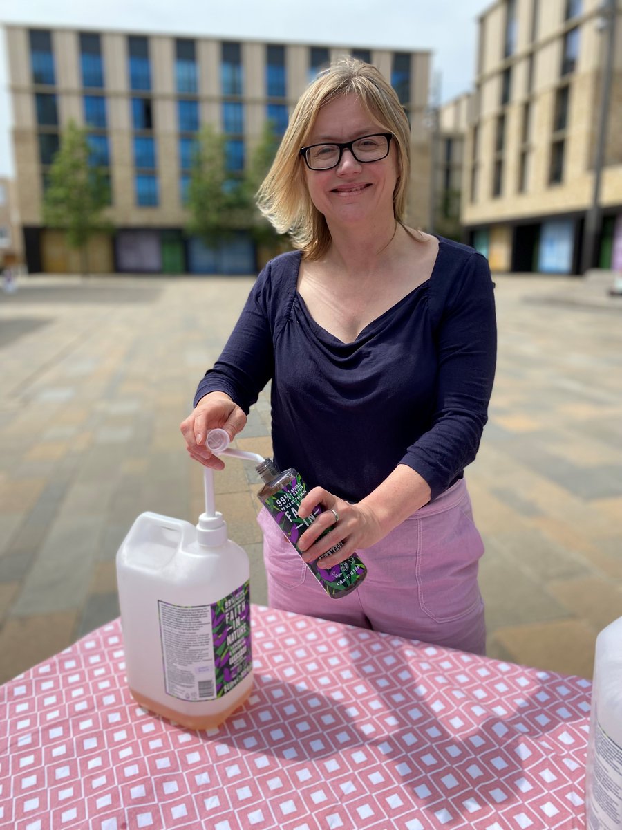 Eddington_Camb's tweet photo. It's #plasticfreeJuly so visit @GreenBlueYou this Wednesday morning at Eddington Market Square to find out ways that you can turn to refills to reduce single-use plastics. It's their last visit to Eddington before the summer holidays. https://t.co/8dJmFmVtM7 https://t.co/OKa0pGd6hE