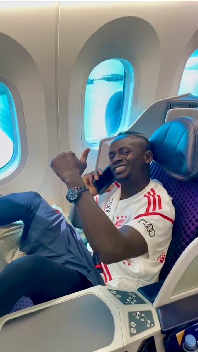 smane_bayern's tweet photo. 😁👍🏿 https://t.co/0cAzkrCS19