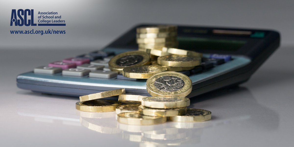 ASCL_UK's tweet image. "This pay award is wholly inadequate and represents the worst of all worlds – a substantial real-terms pay cut for the majority of teachers which will worsen teacher shortages...." Our full response to teachers’ pay award bit.ly/3uV0wVp