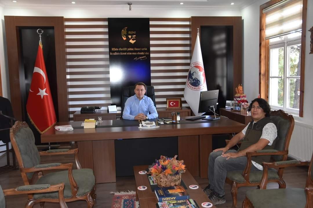 Isparta İline tayinimiz sebebiyle Akseki Kaymakamımız Sn. Volkan HÜLÜR beyle vedalaştık.