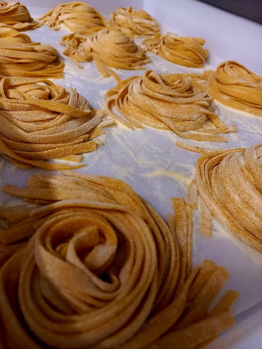 #Tagliatelle Time 👌
Immerse yourself in Le Marche Region, book now rossodisera.co.uk/booking-locati…