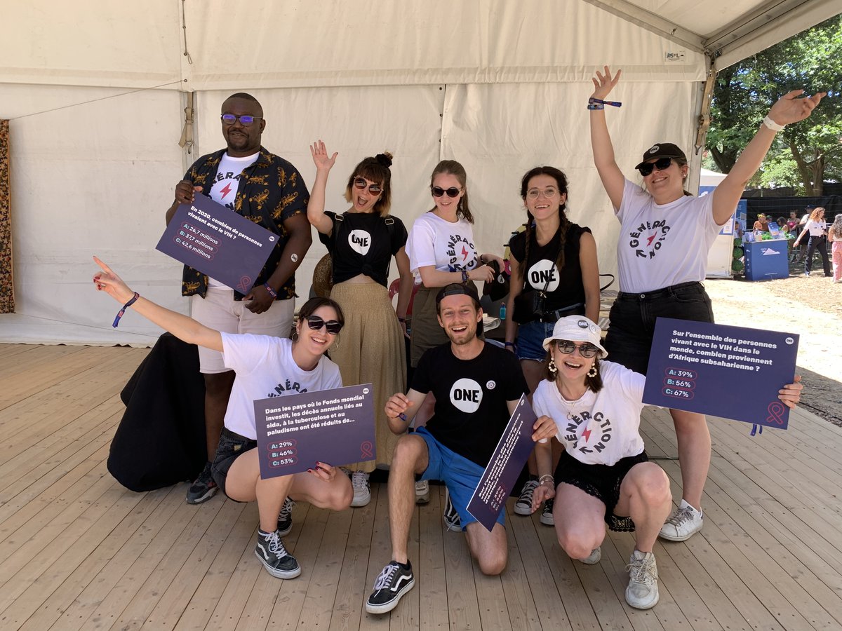 ONE_Fr's tweet photo. 4 festivals en un mois et demi, quel bonheur de retrouver le contact avec le grand public. 🤩
Un grand MERCI à nos superbes #ONEActivists pour leur énergie et enthousiasme, et merci à toutes les personnes avec qui nous avons échangé. Votre soutien nous est crucial ! #GenerAction https://t.co/LzE4aYY12o