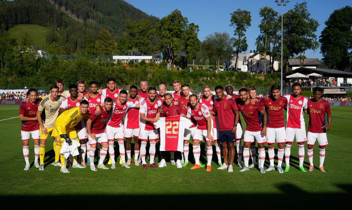 AFCAjax's tweet photo. We're with you, @HallerSeb ♥️ https://t.co/fKgBFQlQD0