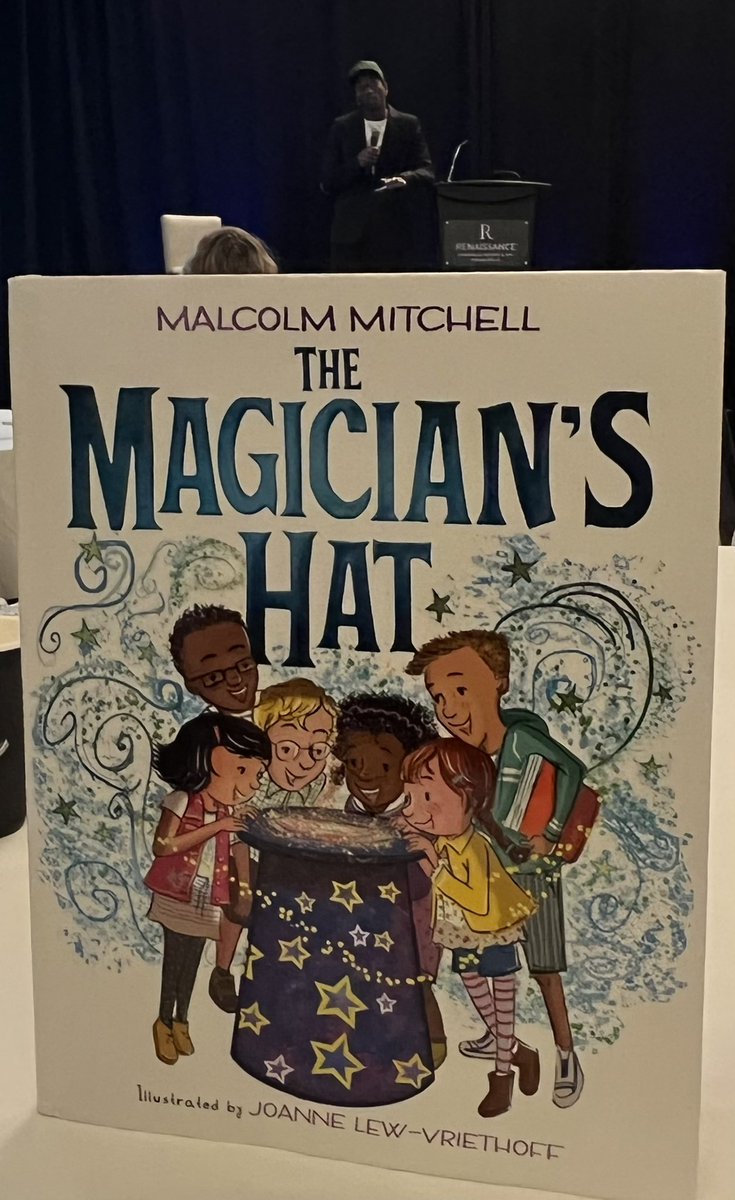 papersackbrownk's tweet image. Magic with Malcolm Mitchell #litforall @carnegielearn