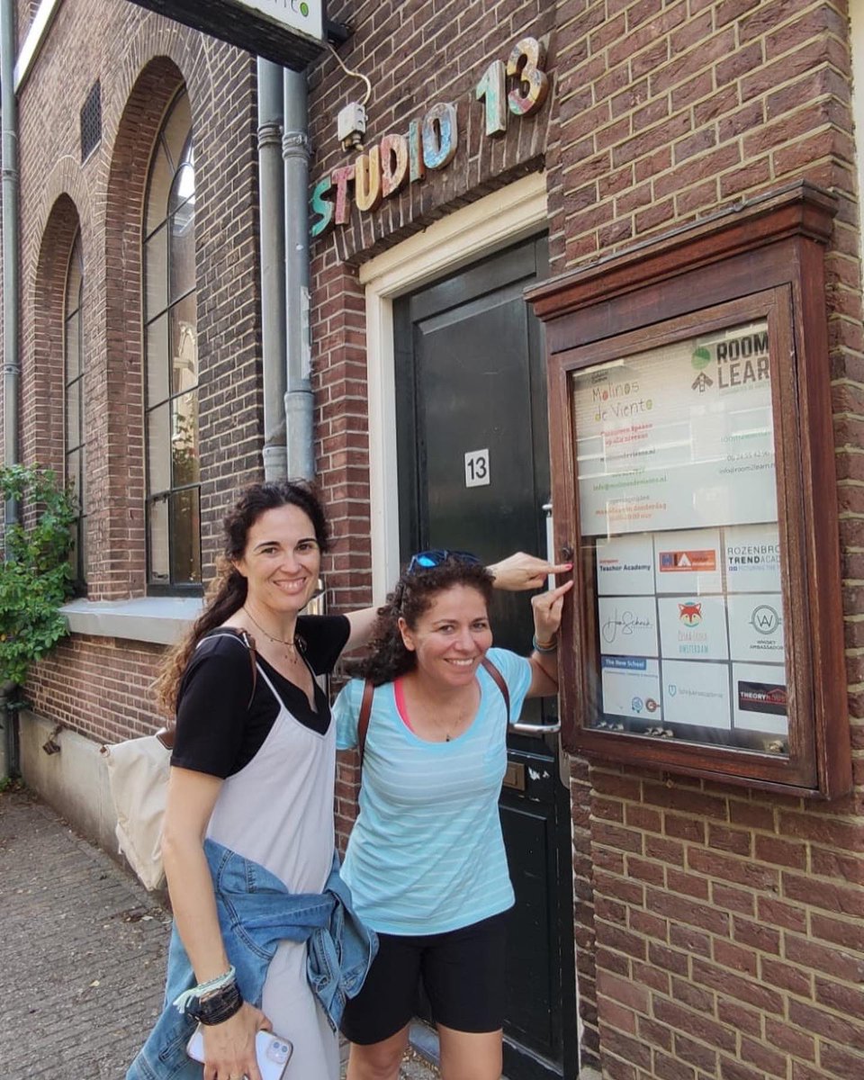 AlqazeresEuropa's tweet photo. Nuestras compañeras del @alqazeres Eva y Elisa ya están en Amsterdam para hacer su curso de #brainbasedlearning en @teacheracademy a través de nuestro #erasmusplus #erasmusplus35años @sepiegob https://t.co/1Jyprgq9X1