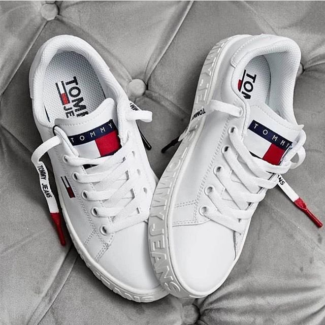 EmpoweredKicks's tweet photo. 10x WL Spots Giveaway!

-Follow @EmpoweredKicks 
-RT
-Tag 3 Friends!

#NFTshill #nft #nftcommunity #SolanaNFT #WhitelistGiveaway #NFTgiveways https://t.co/fHmYvjEK7Q