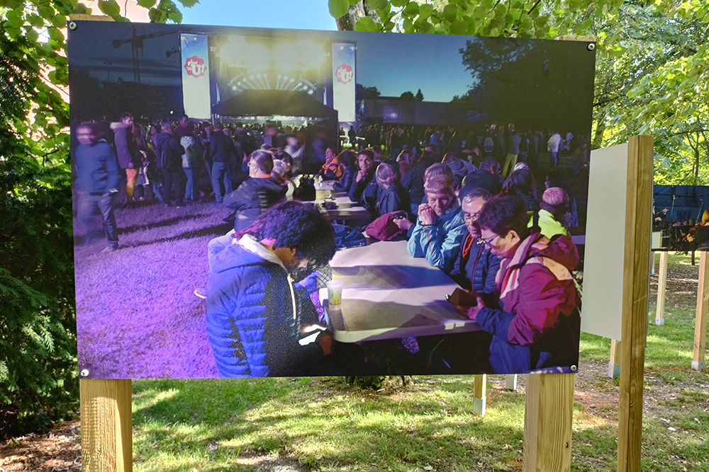 Saint-Jean de la Ruelle : Des photos aux Dominicaines - is.gd/kofpSI