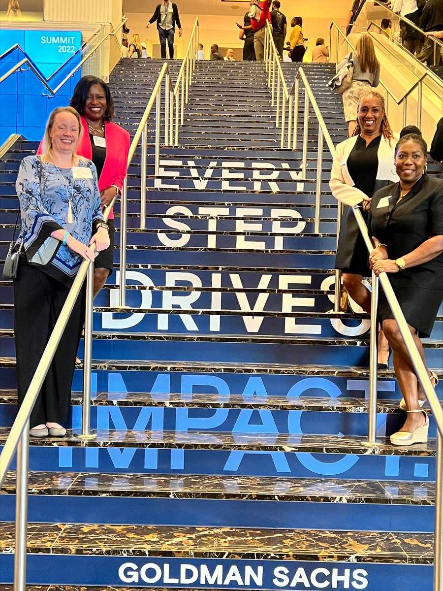 FairchicGlobal's tweet photo. Expect BIG things from Small Business. 

Having the best time at the @GS10KSmallBiz summit! 
@LaurieSayles1 @MeyersRonnette
 
 #MakeSmallBig #10KSB https://t.co/LbU79PRQjk