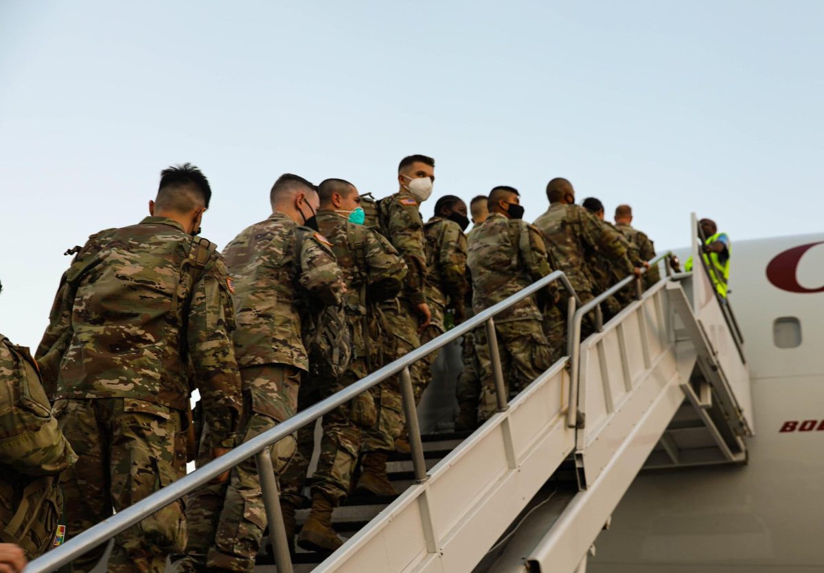 1stCavalryDiv's tweet image. Recently, Maj. Gen. John B. Richardson and Command Sgt. Maj. Shade S. Munday farewelled about 100 Troopers assigned to #GREYWOLF as they departed from Fort Hood to begin their rotation in Europe in support of #OperationAtlanticResolve. 
(U.S. Army Photos by Sgt. Brayton Daniel)
