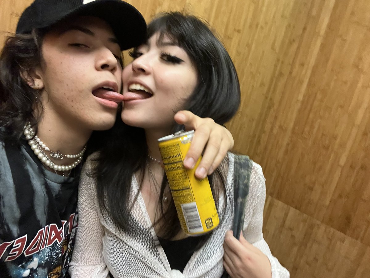 j🧛🏻 tweet media