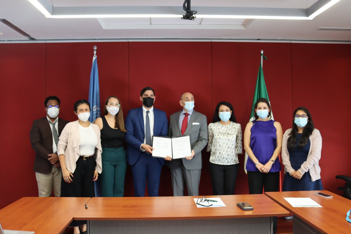 PNUD México (@pnud_mexico) on Twitter photo pero también en la capacidad para llegar y alcanzar a su segmento de población, es muy importante. Estamos muy satisfechos porque nos parece que es dar prueba de que estamos siendo coherentes institucionalmente. Gracias y es un orgullo de poder estar aquí." <a href="/LorenzoJdeL/">Lorenzo Jimenez de Luis</a> pero también en la capacidad para llegar y alcanzar a su segmento de población, es muy importante. Estamos muy satisfechos porque nos parece que es dar prueba de que estamos siendo coherentes institucionalmente. Gracias y es un orgullo de poder estar aquí." <a href="/LorenzoJdeL/">Lorenzo Jimenez de Luis</a>