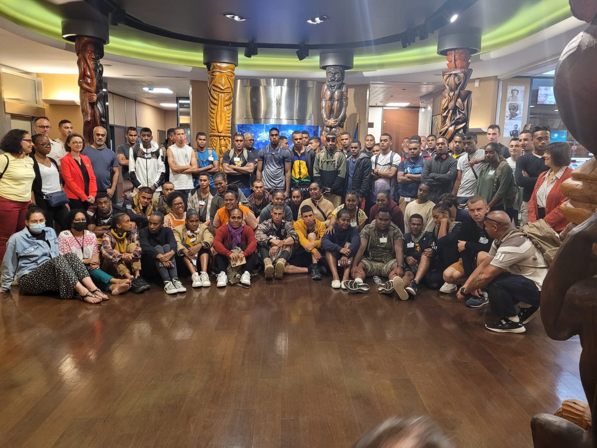 Le COMSMA est profondément attristé  par la disparition de Joël Viratelle directeur de la Maison de la Nouvelle Calédonie qui avait accueillit avec générosité les volontaires du <a href="/RSMA_NC/">RSMA-NC</a> participant au défilé du 14 juillet. Nos condoléances à toute sa famille et ses proches