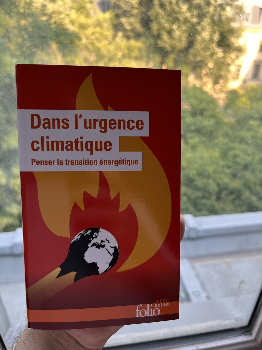 Comme l’impression que ce soit un bon moment pour lire ce petit livre du <a href="/GEG_org/">GEG</a>.

Avec des contributions (entre autres) <a href="/Tagliapietra_S/">Simone Tagliapietra</a>, <a href="/picharbonnier/">Pierre Charbonnier</a>, <a href="/angelique_palle/">Angélique Palle</a>, <a href="/cinvernizzi1983/">Carlo Invernizzi Accetti</a>, <a href="/PatriceGeoffron/">Geoffron Patrice</a>, <a href="/Ch_Bonnery/">Christophe Bonnery</a>, <a href="/creti_anna/">Anna Cretì</a>, <a href="/Charlotte_Grds/">Charlotte Gardes-Landolfini</a>, — <a href="/MDerdevet/">Michel Derdevet</a> <a href="/clempelegrin/">Clémence Pèlegrin</a>.