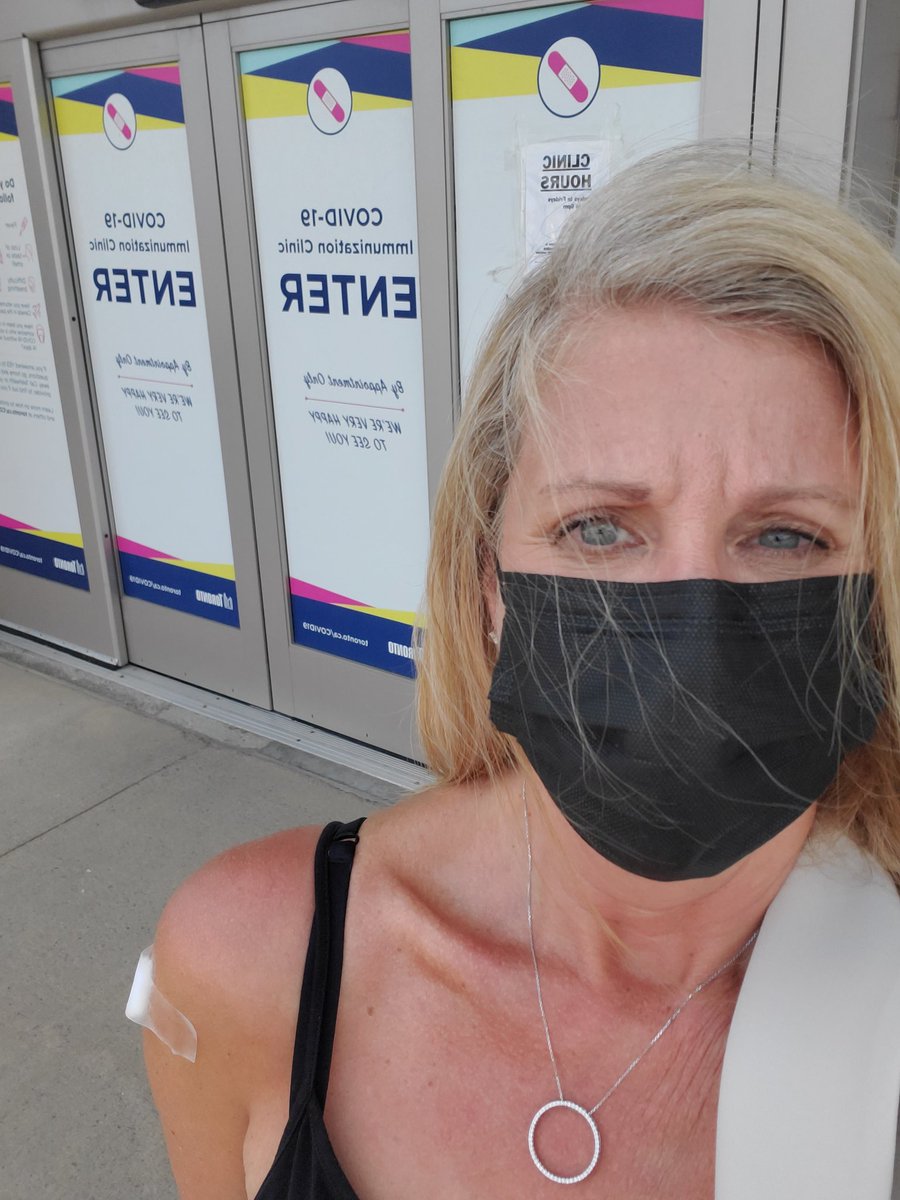 JaneBrownNews's tweet photo. 56 and #QuadrupleVaxxed! Thanks @ONThealth for doing the right thing and opening 4th shots to all adults! The @TOPublicHealth nurse who gave me my shot suggested #Moderna for longer immunity. #doubleboosted #CovidVaccine #4thshot #staysafer #BoostON https://t.co/EladKeprE0