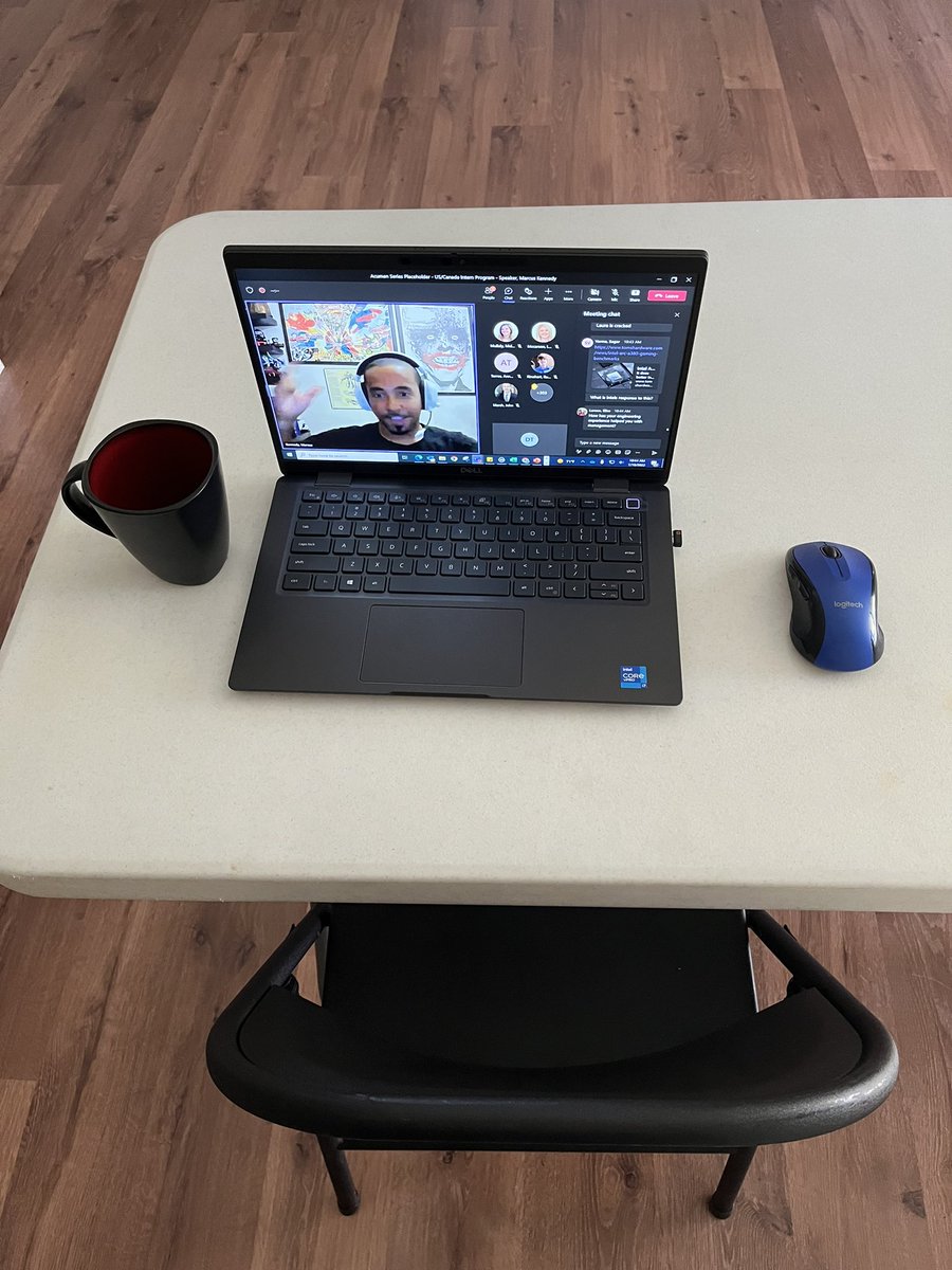 Debadeepta13's tweet photo. Here is my simple home workstation setup for my internship at @intel. I believe a minimalistic setup can also just do the job.
#iamintel #intern4intel https://t.co/jecVsYLfLR