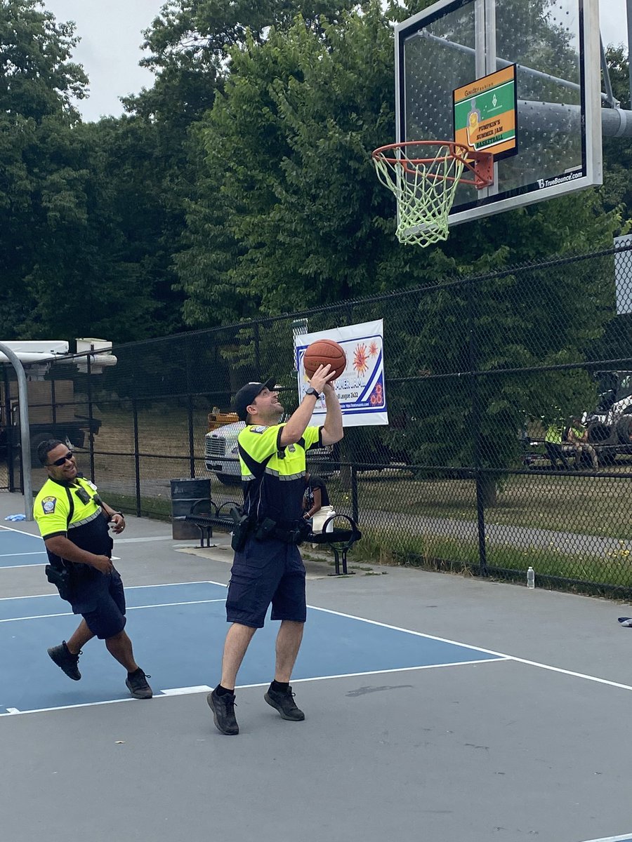BCEengagement's tweet photo. #BPDfielddays @bostonpolice @BostonParksDept We beat the heat yesterday #almont 🏀🏒☄️🏈 #commUNITYpolicing #dodgeball 💦 🎈 #citykidwin #behindthebadge TY @boston_pal & @BostonPatrolmen for sponsoring these important #engagementeveryday opportunities! #BCE #B3 #CWBU #SPU https://t.co/qlhREocM4H