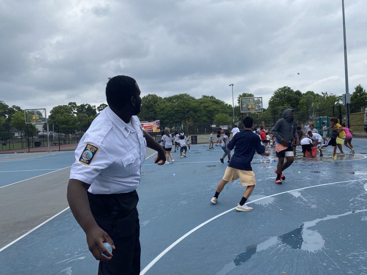 BCEengagement's tweet photo. #BPDfielddays @bostonpolice @BostonParksDept We beat the heat yesterday #almont 🏀🏒☄️🏈 #commUNITYpolicing #dodgeball 💦 🎈 #citykidwin #behindthebadge TY @boston_pal & @BostonPatrolmen for sponsoring these important #engagementeveryday opportunities! #BCE #B3 #CWBU #SPU https://t.co/qlhREocM4H