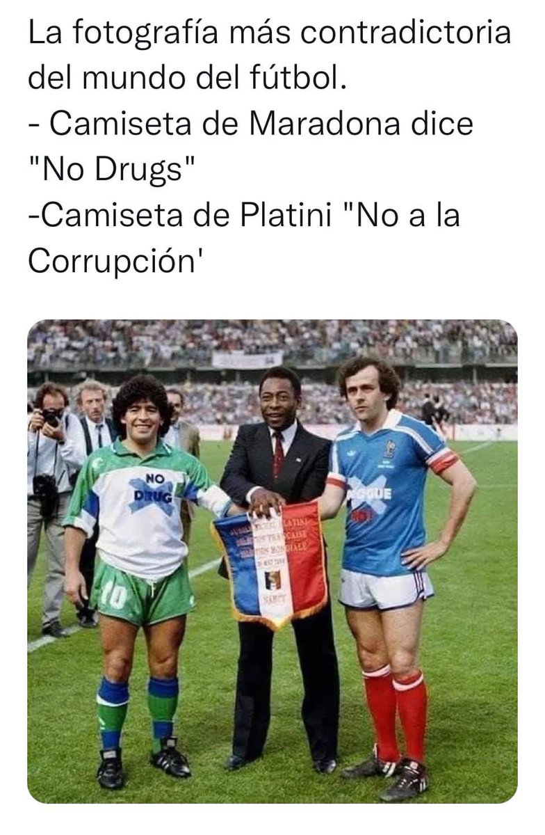 SalvaPresidente's tweet photo. Los éticos y morales estamos en el lugar equivocado cuando nos metemos a política,pero es nuestro deber meternos para rescatar nuestra nación. Primera vez que soy funcionario público y estoy donando mi sueldo para la gente que lo necesita. En la política se protegen con favores https://t.co/OAj63p2WeT