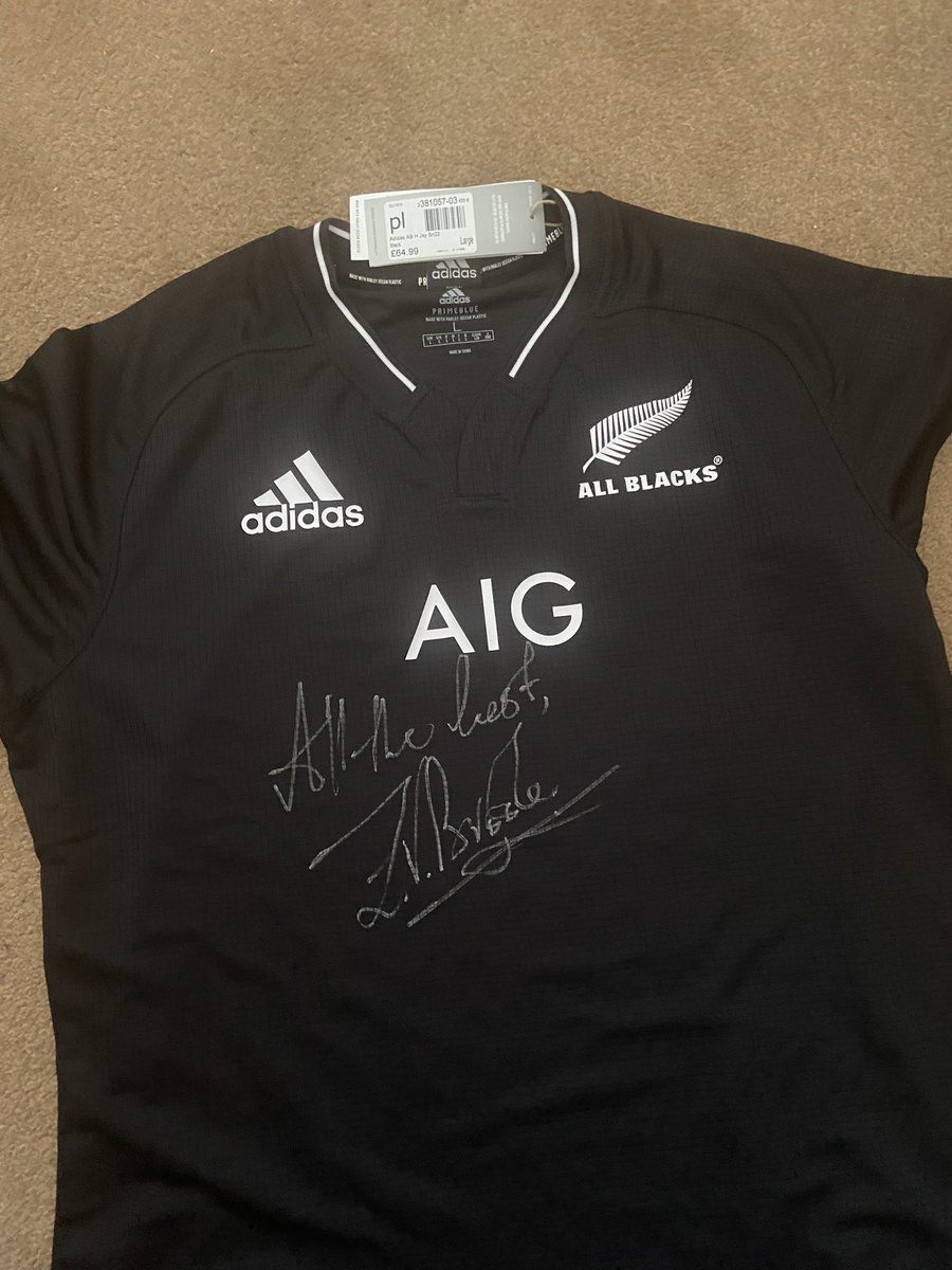 Phil Howe Entertainer tweet media