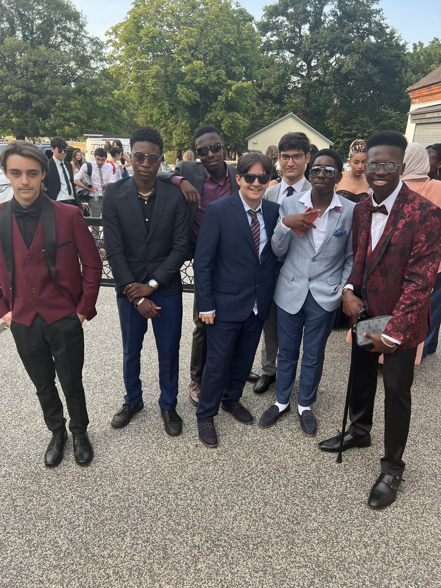 Laura Amy Johnson tweet media