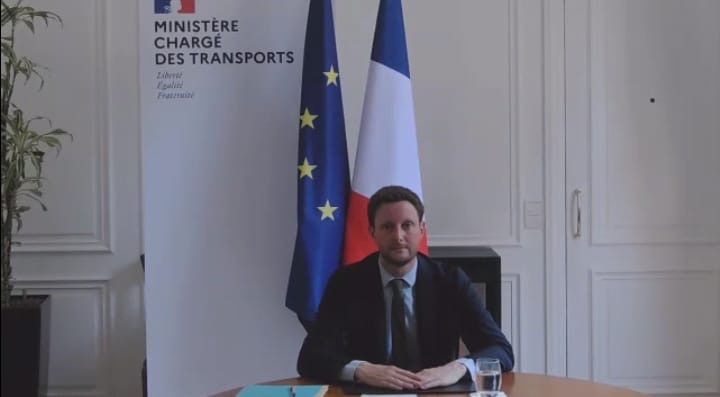 Intervention lors de la HLM-LTAG de notre ministre des Transports <a href="/CBeaune/">Clément Beaune</a> en faveur de la decarbonation de l'aviation d'ici 2050: « Pour la France, la décarbonation de l’aviation n’est pas une option, c’est une obligation, [...] une transition indispensable à son avenir »