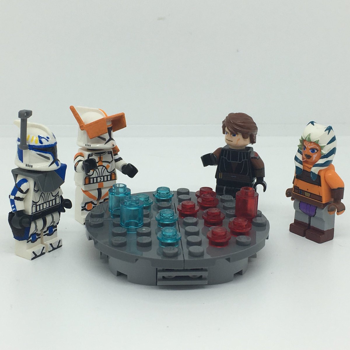 jurassicpeach's tweet photo. More custom Clone Wars minifigures https://t.co/ZJ61m4Sqz0