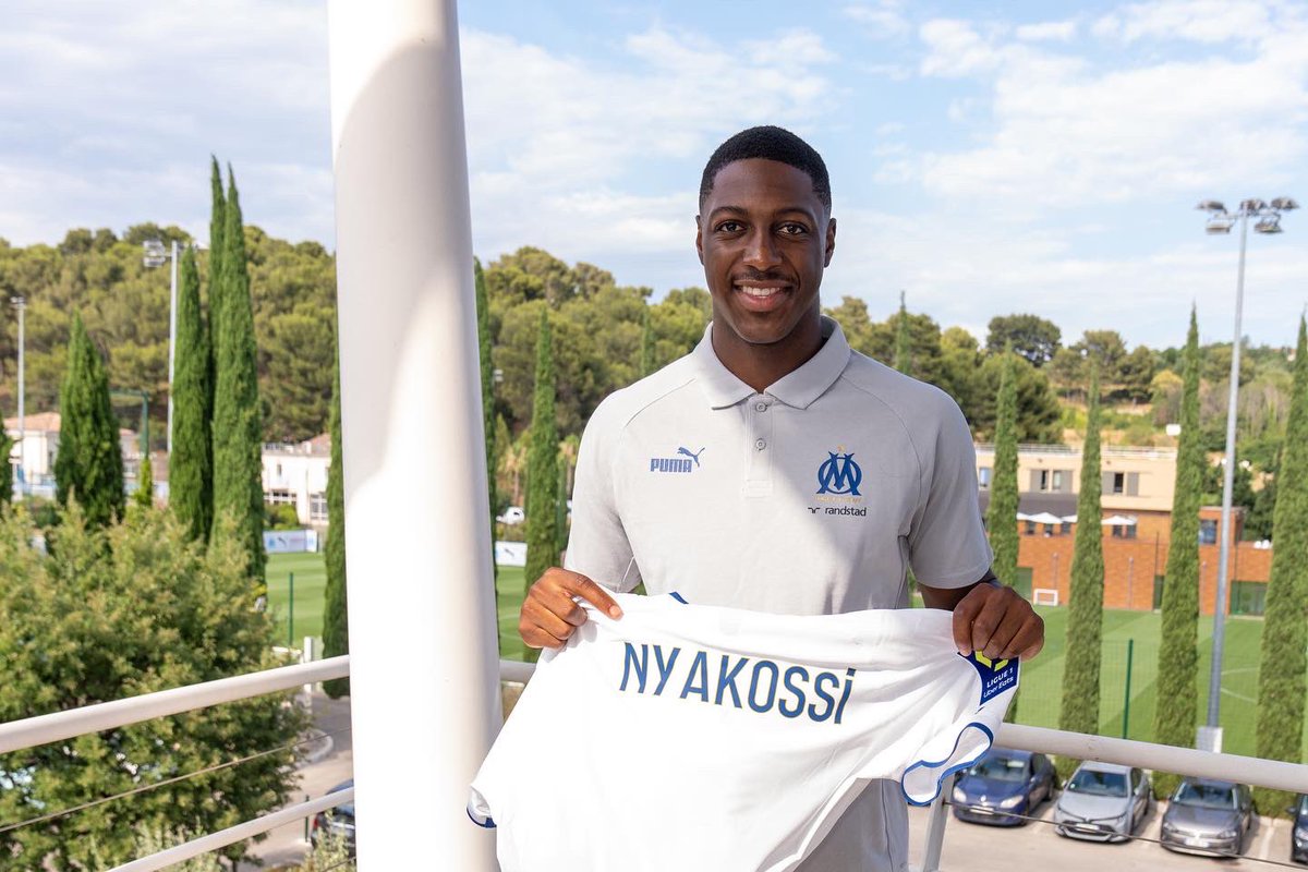 Nyakossi tweet media