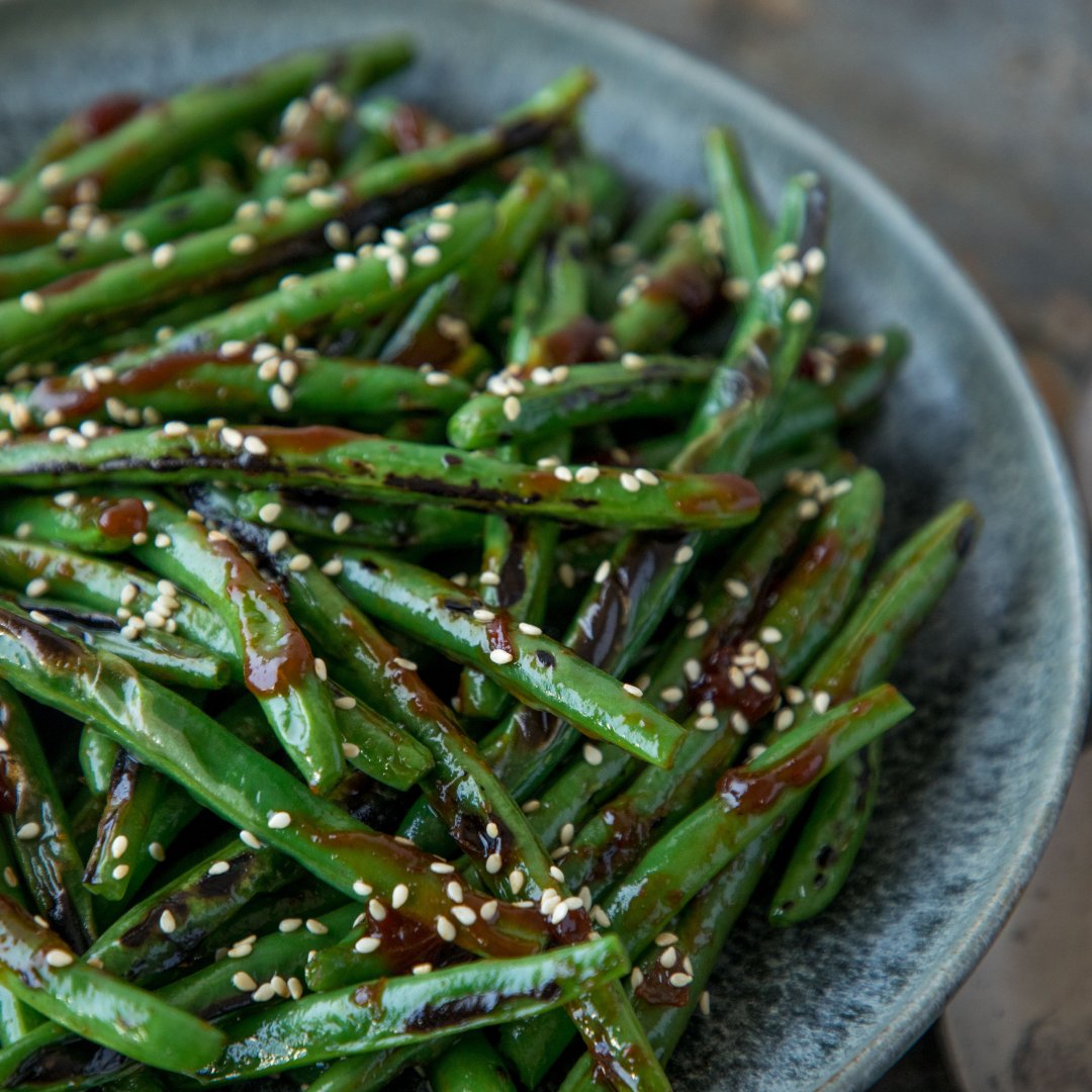 eatsmart's tweet image. Tired of boring vegetables? Spice things up at home with our quick and easy Eat Smart Green Beans! Simply add your favorite sauce and toppings to take it to the next level. Even the kids will be impressed.
Find a kit near you today: eatsmart.net/products/cooki…
