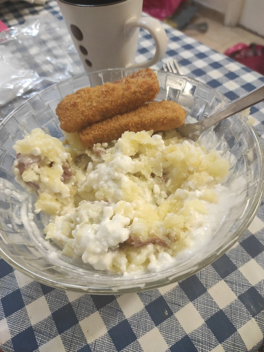 Testing_t9's tweet image. פירה עם קוטג ושניצל דג