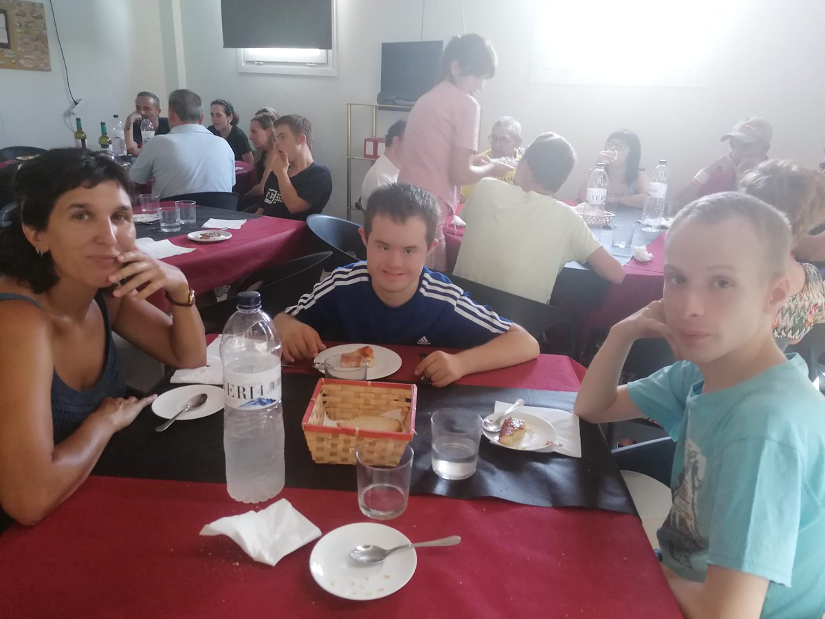 Down Huesca tweet media