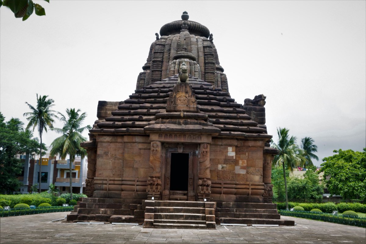 Anshuman_Sahoo2's tweet photo. Mission Amrit Sarovar-Jal Dharohar Sanrakshan- AICTE Internship
DAY-04(19/7/2022)
Team:Odisha University Of Technology and Research, Bhubaneswar.
The archaeological department organised an on-site meeting to explain the goals of our mission #MissionAmritSarovar https://t.co/JuxxKK8uZX
