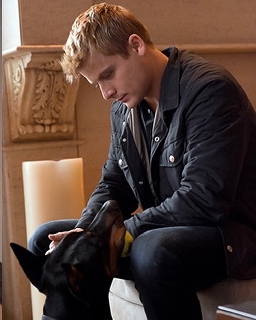 Integral_Kirk's tweet image. It is with great sadness we announce the passing of our client and friend, Houston Steveson. He was a natural talent, an actor that always seemed to pull from places far beyond his years. He was a gentle soul, full of compassion and uncommon kindness. 1/2