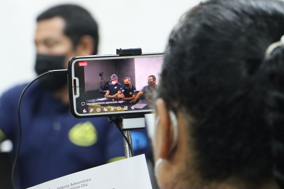 AdventistasMPN's tweet photo. 📍Piura. En el marco del proyecto Misión Caleb, se desarrolló la conferencia de prensa en el hotel Costa del Sol, donde los líderes de iglesia dieron a conocer a los medios de comunicación las actividades que se realizarán del 23 al 30 en la región. 
#MisiónCaleb2022 #YoVoy🖐🏼 https://t.co/FptOZIC0CH