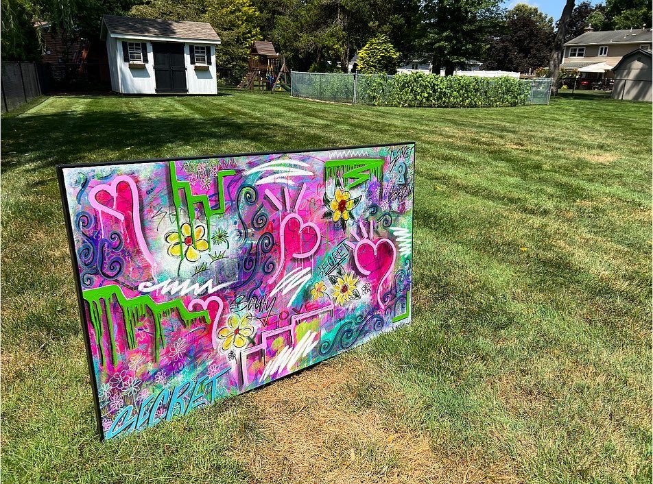 BeBeMitchNFT's tweet photo. Here is the 4ft painting choice from the BeBe Mitch raffle giveaway winner.

Love always wins 🖤 #jmitchell

Not a bad trade off for purchasing one NFT. 

Bridging the gap between the digital and physical art world 🌎 🤘🏽🫠 https://t.co/M5IP6qSIP7