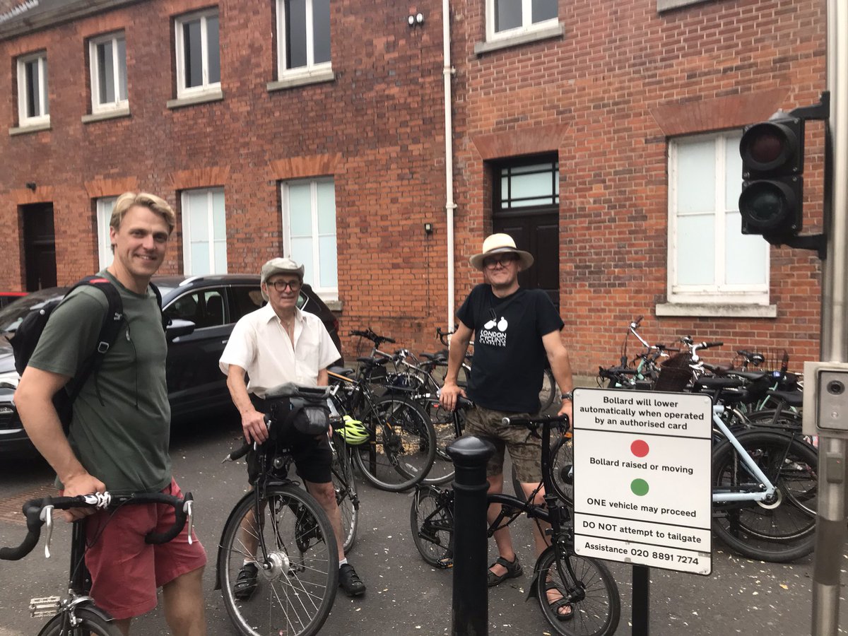 Great evening meeting councillors to ask for safe streets for cycling, walking and wheeling in Richmond Borough <a href="/LBRUT/">Richmond Council</a>