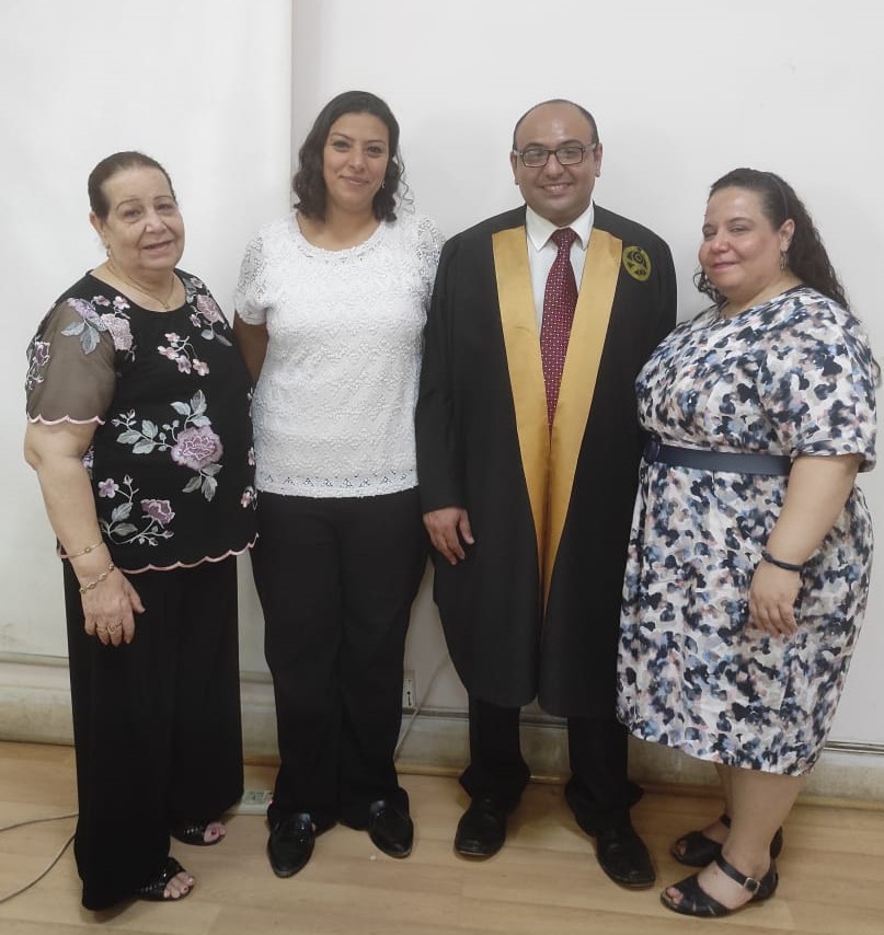 تم اليوم حصولي على درجة دكتوراه الفلسفة فى العلوم الهندسية - تخصص الهندسة المدنية (هندسة صحية وبيئية)... أحب أن أتقدم بالشكر لأساتذتى على مجهوداتهم وتشجيعهم والاضافات العلمية الهامة طوال فترة الاعداد للدكتوراه ....