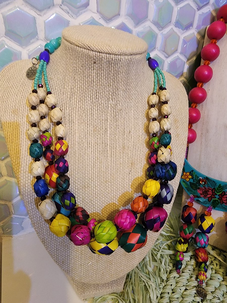 TirzhaVVAma's tweet image. Nueva Colección para Verano 22, #Bolitas #Mexicanas. #Coloridas, livianas y #divertidas. #MatahariJewelry #accessories #fashion #designer @tirzha #resortwear #islandstyle