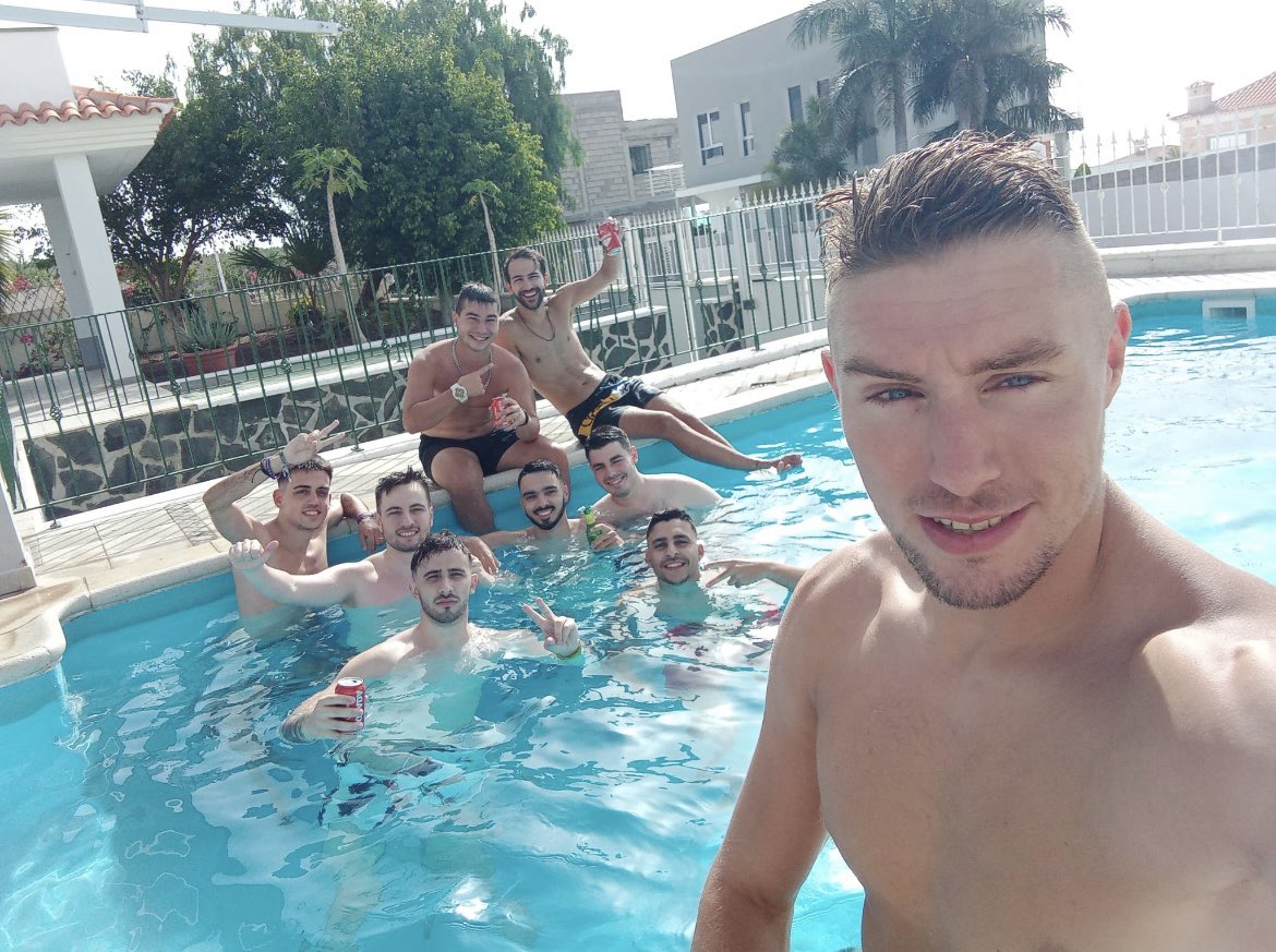 Cuando los chicos de WSO se reúnen en canarias EXPECTATIVA vs REALIDAD!

A mí me vendieron otra cosa! Lamentables!