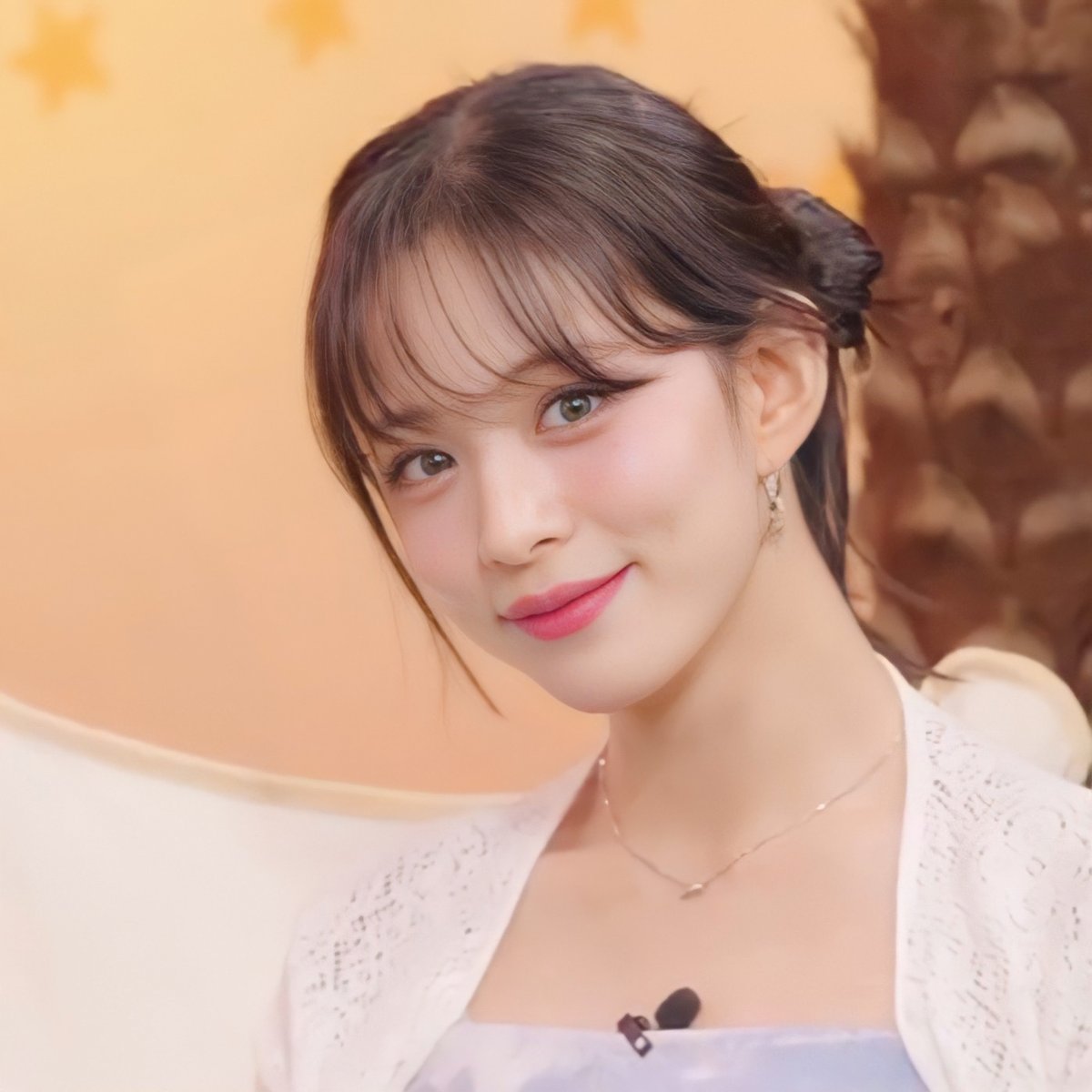 fromis_restore's tweet photo. #프로미스나인 #이채영 화질복원 https://t.co/VzgWRpRb68