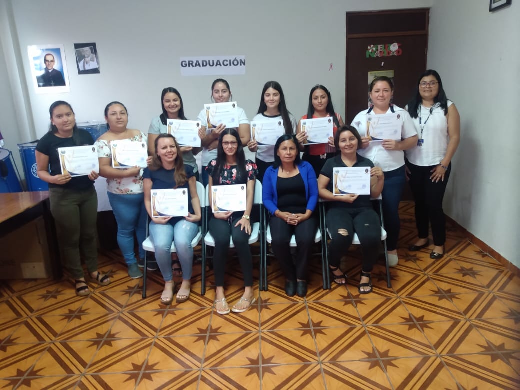 PDDH_chalate's tweet photo. @PDDH_chalate  @PDDHElSalvador Este día se llevó a cabo la Clausura del Curso Básico de Derechos Humanos desarrollado en San José las Flores, Chalatenango para pobladores de la zona https://t.co/aEBV5jNtf4