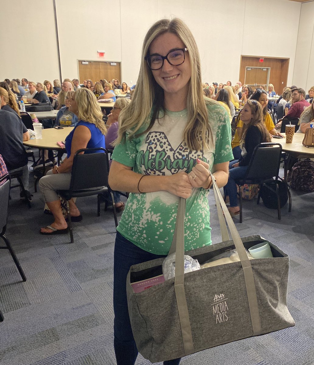 Congratulations to Andrea Kennedy, winner of the KET swag bag, and to all the participants of the fabulous TeachMeet at MSU! #TMKY22
