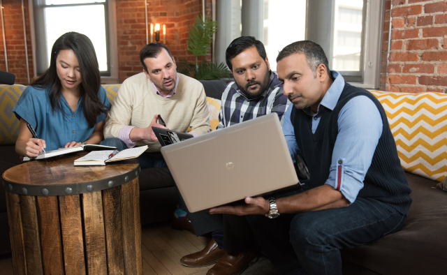 KristenC_BAH's tweet photo. Calling all digital tech experts to Colorado! Our passionate team is looking for specialists who want to create a better future. Join us and do meaningful work in a location that embraces the great outdoors. Apply today! #ColoradoJobs #LifeatBooz https://t.co/uHyIkpyZJq https://t.co/07TPG0dr5Y