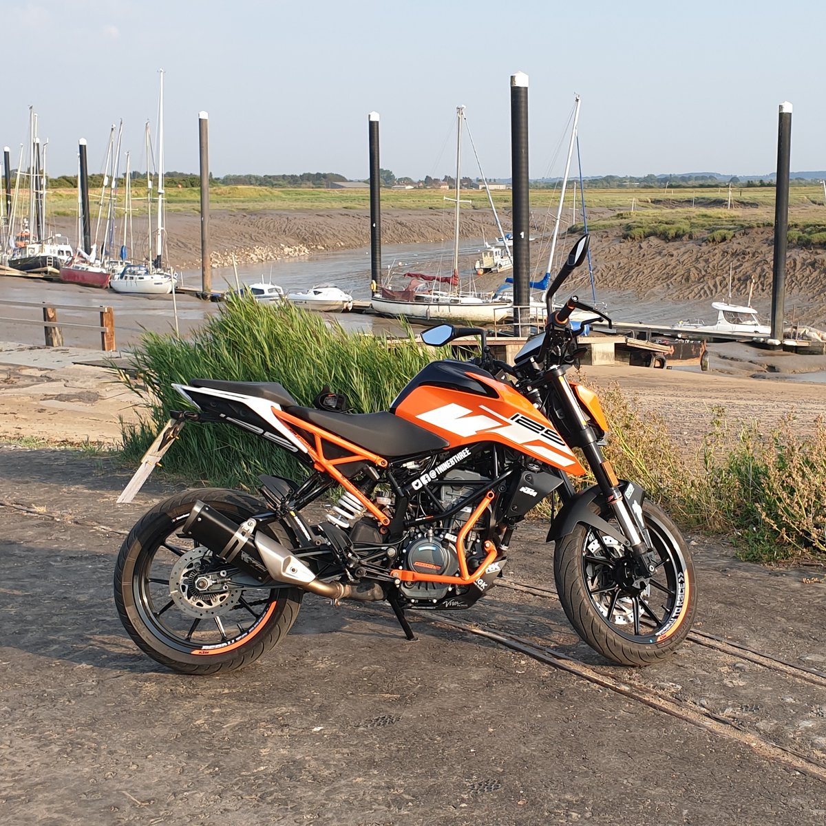 1nine8three's tweet photo. #burnhamonsea #getduked https://t.co/hXIZuEoY5M
