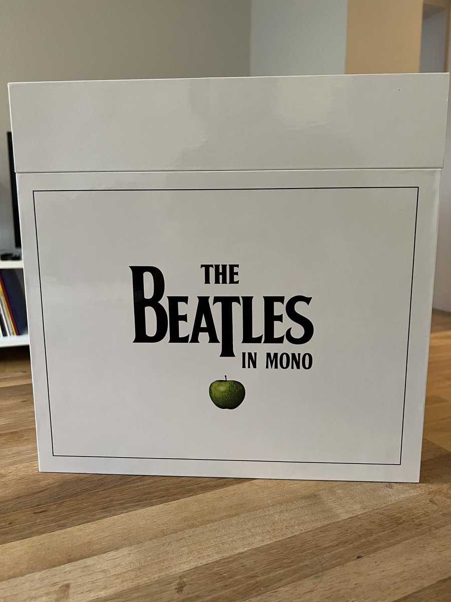 djones_oslo's tweet photo. 👂🏻🎶❤️ @thebeatles https://t.co/MxWr7cv5XO