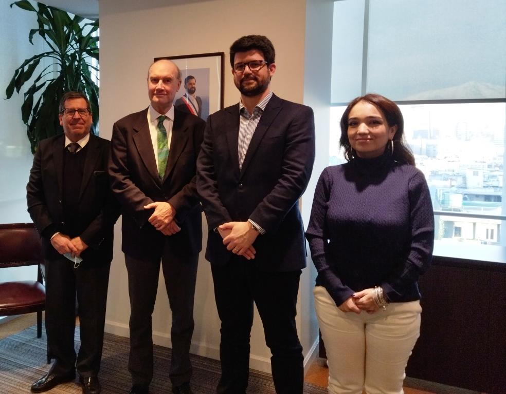 Estas fueron las propuestas que entregó la directiva de la Cámara Minera de Chile en su encuentro con el subsecretario de Minería, Willy Kracht. bit.ly/3PIfo15