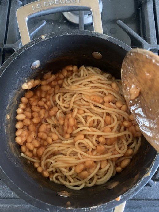 No Context Brits tweet media