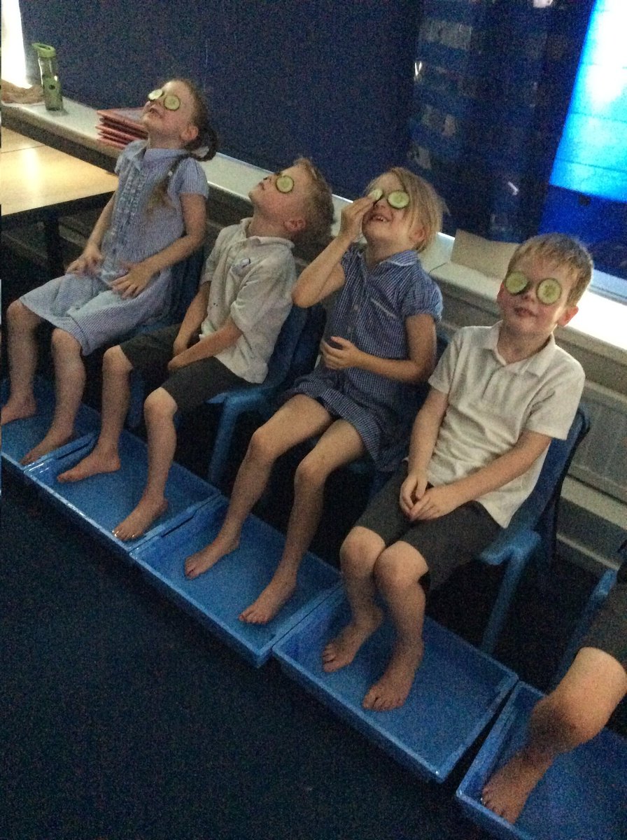 StMaryHighGreen's tweet photo. Y1 needed a break this afternoon - what better way to take it easy than a spa break! https://t.co/ia6cOMpKRM
