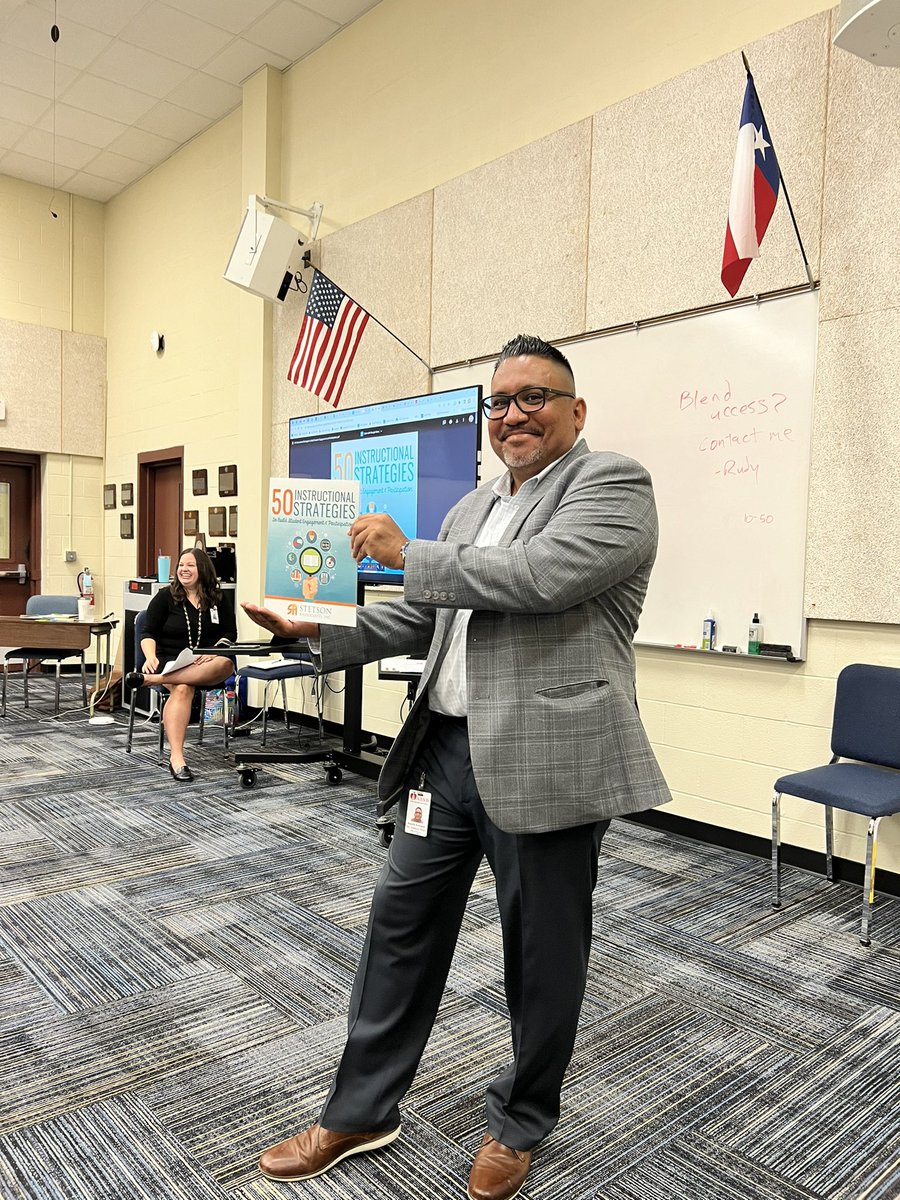 HEPetruzzini's tweet photo. It’s a great day to be #AISDProud about planning for inclusive learning for all students! @AISD_OSL @anthonymays5 @AustinISD #LeadersLearningTogether https://t.co/ZcHlLki4jo