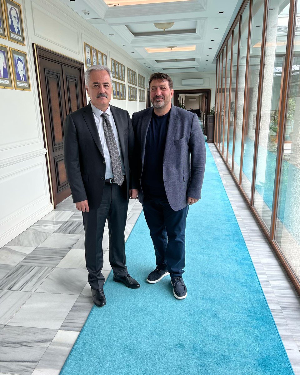 İçişleri Bakanlığı 
Genel Sekreterliği görevine atanan 
Kıymetli  abim,
hemşerimiz 
Valimiz 
Sayın Ömer SEYMENOĞLU’na
hayırlı olsun ziyaretinde bulunduk.
Rabbim utandırmasın.