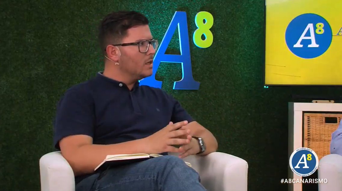 Ayoze Corujo:

"Hay cierto desinterés en la política y tenemos un reto por delante, conectar con la sociedad canaria"

<a href="/ayoze_uam/">Ayoze Corujo Hernández</a> en #A8Canarismo